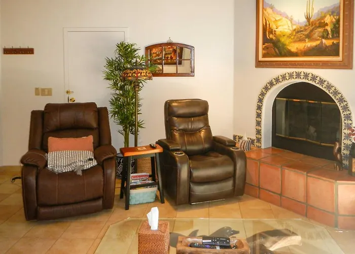 W/ Bbq & Patio, 5 Mi To 'a' Mountain! Holiday home Tucson