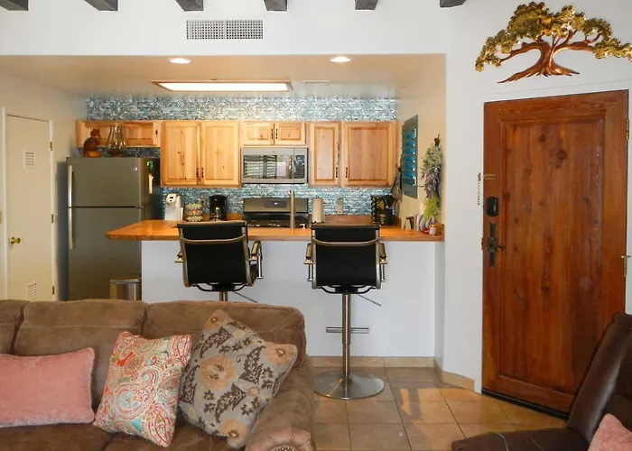 Holiday home W/ Bbq & Patio, 5 Mi To 'a' Mountain! Tucson